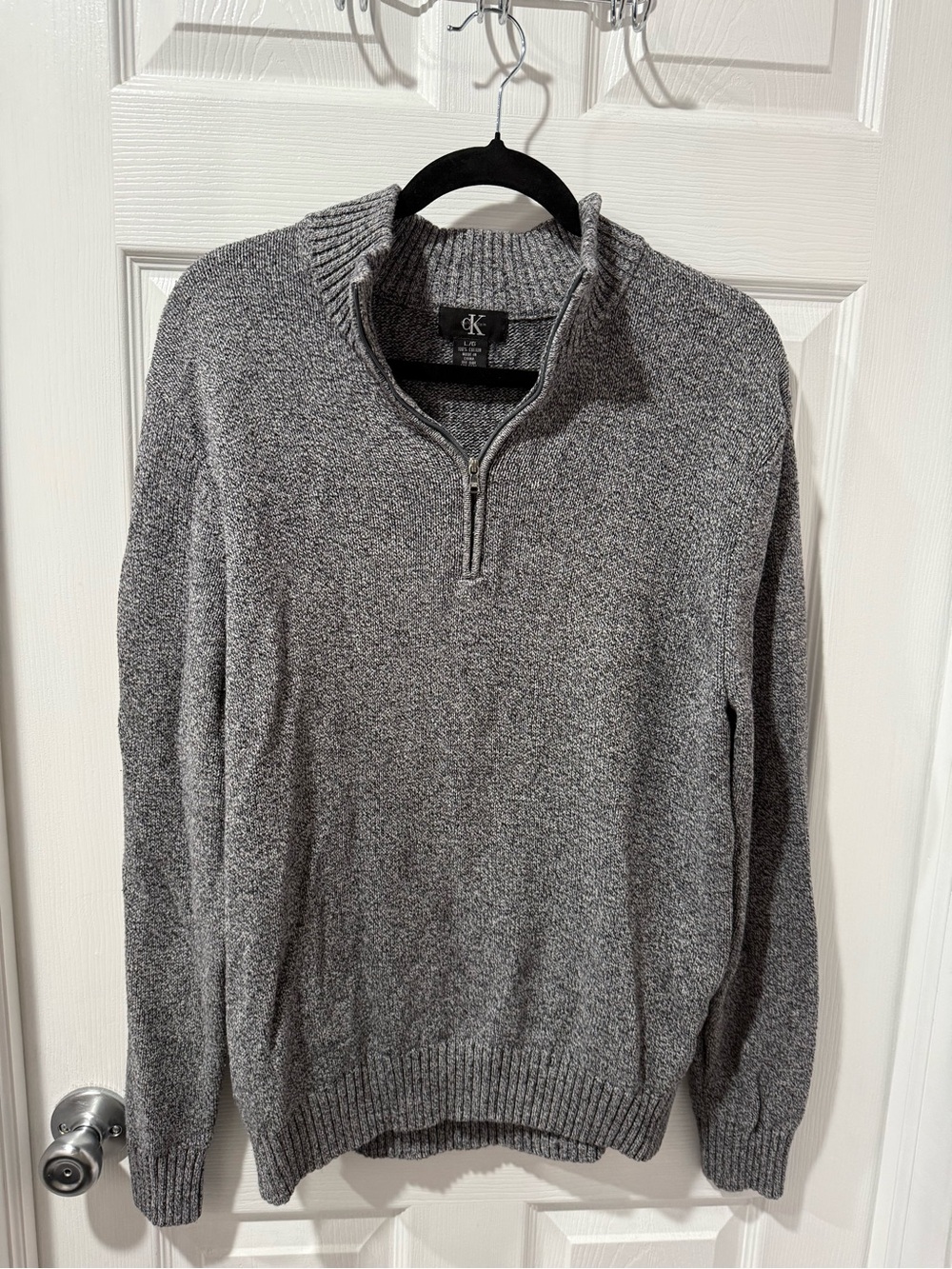 Calvin Klein Men's Heather Gray Quarter-Zip Sweater